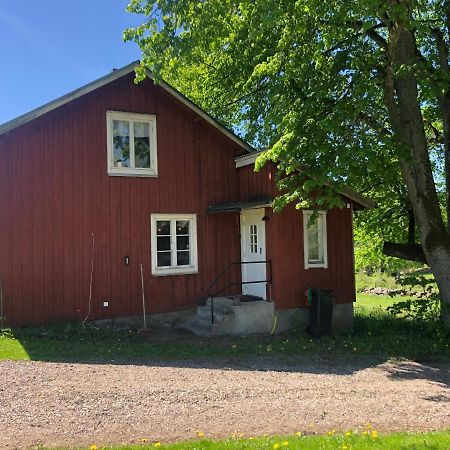 Mysig Lantlig Stuga, Nycklaroer Korsberga Exteriér fotografie